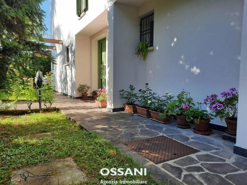 fotografie - Villa a schiera Faenza (RA) Periferia Monte 