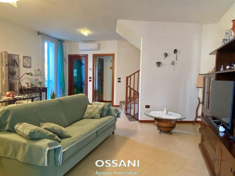 fotografie - Villa a schiera Faenza (RA) Periferia Monte 