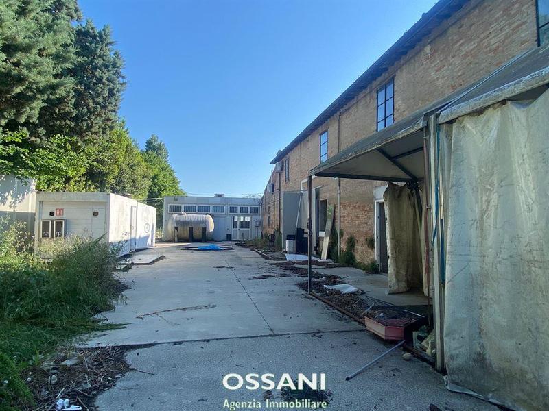 fotografie - capannone Faenza (RA)  