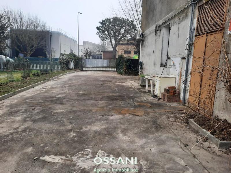 fotografie - capannone Faenza (RA)  